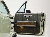 The Classic Motor Company - 1967 Lincoln Continental 7Y86G806920 - Cameo Green - Studio